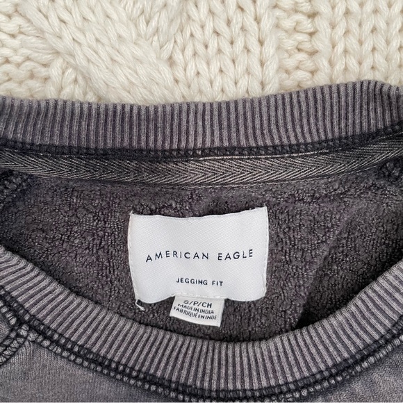 American Eagle Jegging Fit Crewneck Sweatshirt - Picture 5 of 7